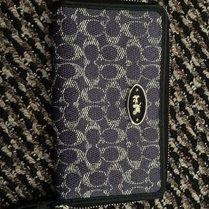 Authentic coach wristlet